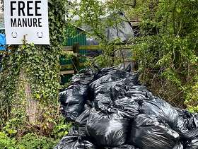 Freecycle Free bagged manure.