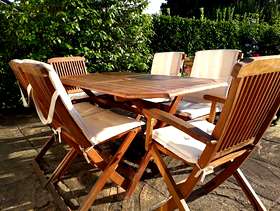 Freecycle Patio table and chairs