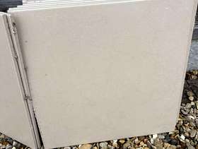 Freecycle Floor tiles - porcelain