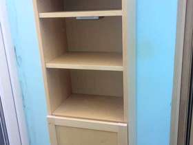 Freecycle Ikea billy shelving/bookcase 40x28x202 with doors