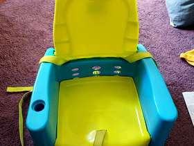 Freecycle Table booster seat for baby / toddler