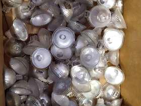 Freecycle Spotlight bulbs