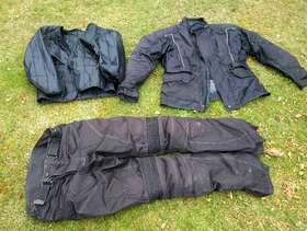 Freecycle Mortorcycle jacket and trousers
