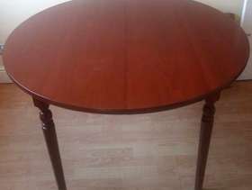 Freecycle Dining table (seats 4-8)