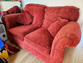 Freecycle 2 x 2 seater burgandy couches in good condition