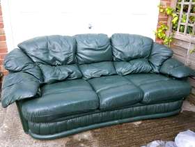 Freecycle Green leather 3 seats sofa