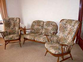 Freecycle Ercol 2 seats and matching 2 seater setee