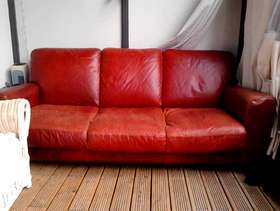 Freecycle Free leather 3 seater couch in rust leather