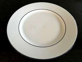 Freecycle Crate & Barrel Dish Set