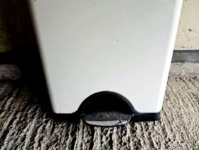 Freecycle Simple human pedal bin