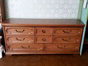 Freecycle Dresser
