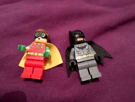 Freecycle Robin & Batman Lego figures