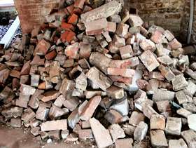 Freecycle Old bricks/hard core in Herstmonceux