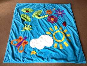 Freecycle Soft and tactile baby rug with 3D frog, spider and ...