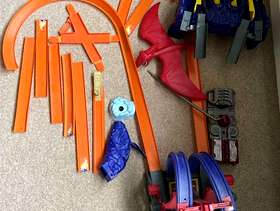 Freecycle Hot Wheels track