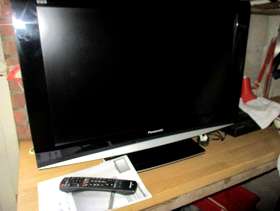 Freecycle Panasonic 32" LCD Television
