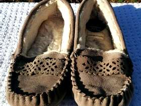 Freecycle M&S Ladies Suede Slippers Size 3.5 - 4