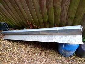 Freecycle Catnic lintel 180 x 26