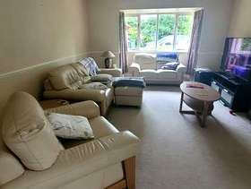 Freecycle Lounge suite