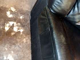 Freecycle A corner leather sofa
