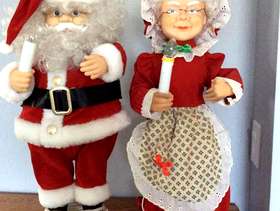 Freecycle Mr. and Mrs. Claus