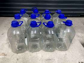 Freecycle Fourteen x 5ltr water bottles