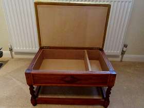 Freecycle Storage stool with padded lift up lid.