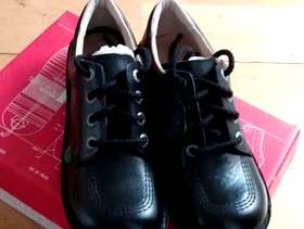 Freecycle Kickers School Shoes size 5 (38)