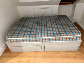 Freecycle Double Bed with 4 storage draws divan base and good ...