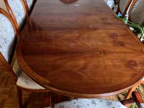 Freecycle Extendable Yew Dining Table
