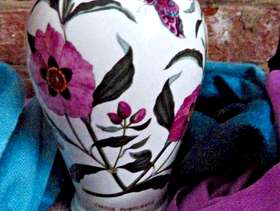 Freecycle Portmeirion Vase 16cm tall, 13cm wide, CISTUS PURPUREUS, round bulbous ...