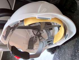 Freecycle Brand new JSP hard hat
