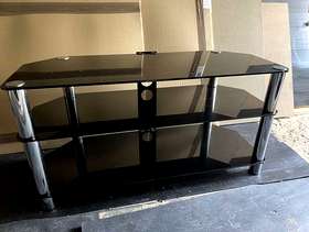 Freecycle Tv stand black glass and chrome