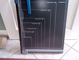 Freecycle Fairly new guillotine