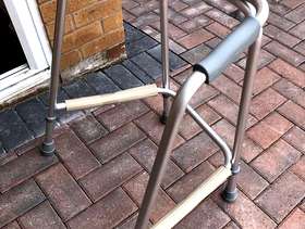 Freecycle Walking zapper frame