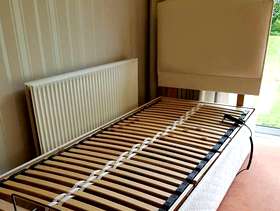 Freecycle Adjustable single bed electric