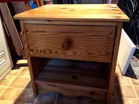 Freecycle Bedside table