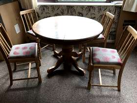 Freecycle Dining table and 4 chairs