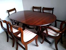 Freecycle Dining table and 6 chairs