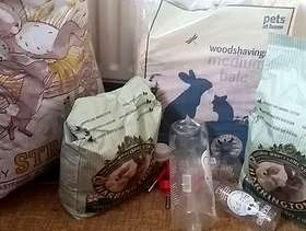 Freecycle Rabbit food/ straw/ chippings