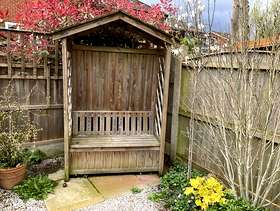 Freecycle Garden arbour seat
