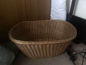 Freecycle Extra large wicker Laundry Basket