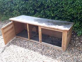 Freecycle Double rabbit hutch