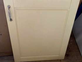 Freecycle Royal Doulton Kitchen cupboard doors x 4