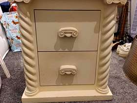 Freecycle Large chest of drawers and 2 bedside tables with drawers