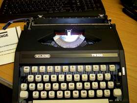 Freecycle Vintage Manual Typewriter