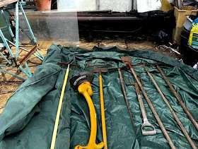 Freecycle Selection of gardening tools