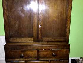 Freecycle Mahogany linen/ wardrobe cupboard