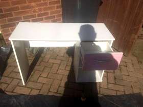 Freecycle Pink Girls desk