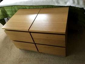 Freecycle 2 x bedside chest of drawers, oak finish, excellent condition